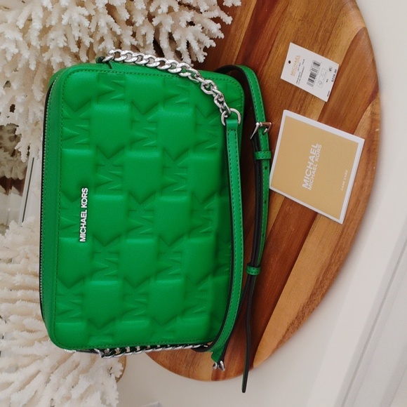 Michael Kors 💥 NWT 💥 Jet Set crossbody, Green Crossbody Bag. New. Never Used! - Picture 1 of 17